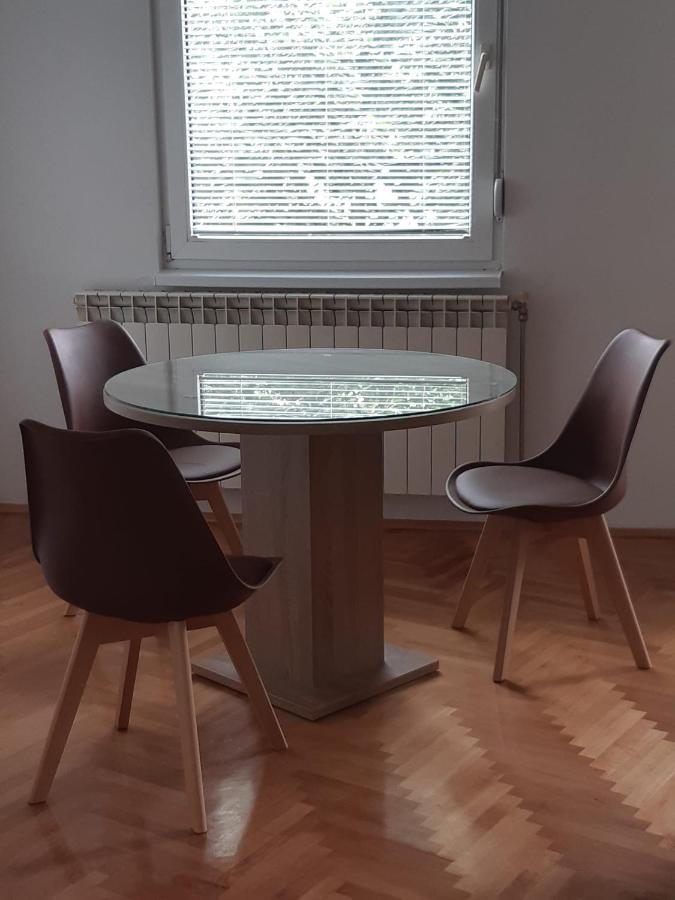 Queen Milica Skopje Bagian luar foto